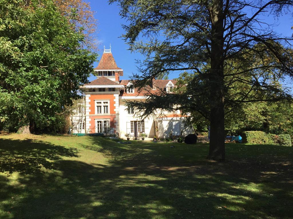 Le Chalet De Luxe Bed and Breakfast Saint-Séverin Esterno foto