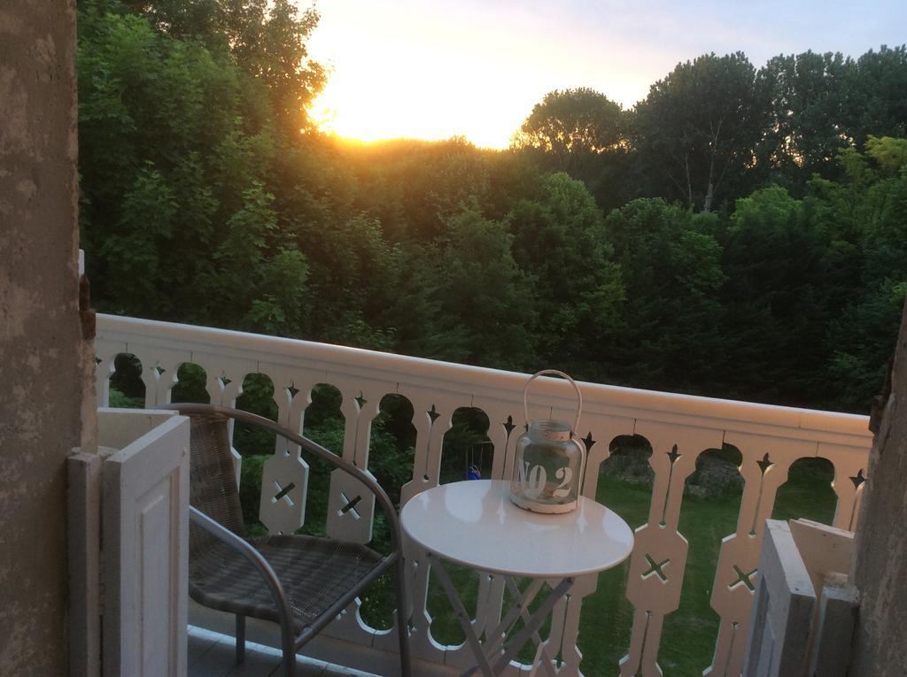 Le Chalet De Luxe Bed and Breakfast Saint-Séverin Esterno foto